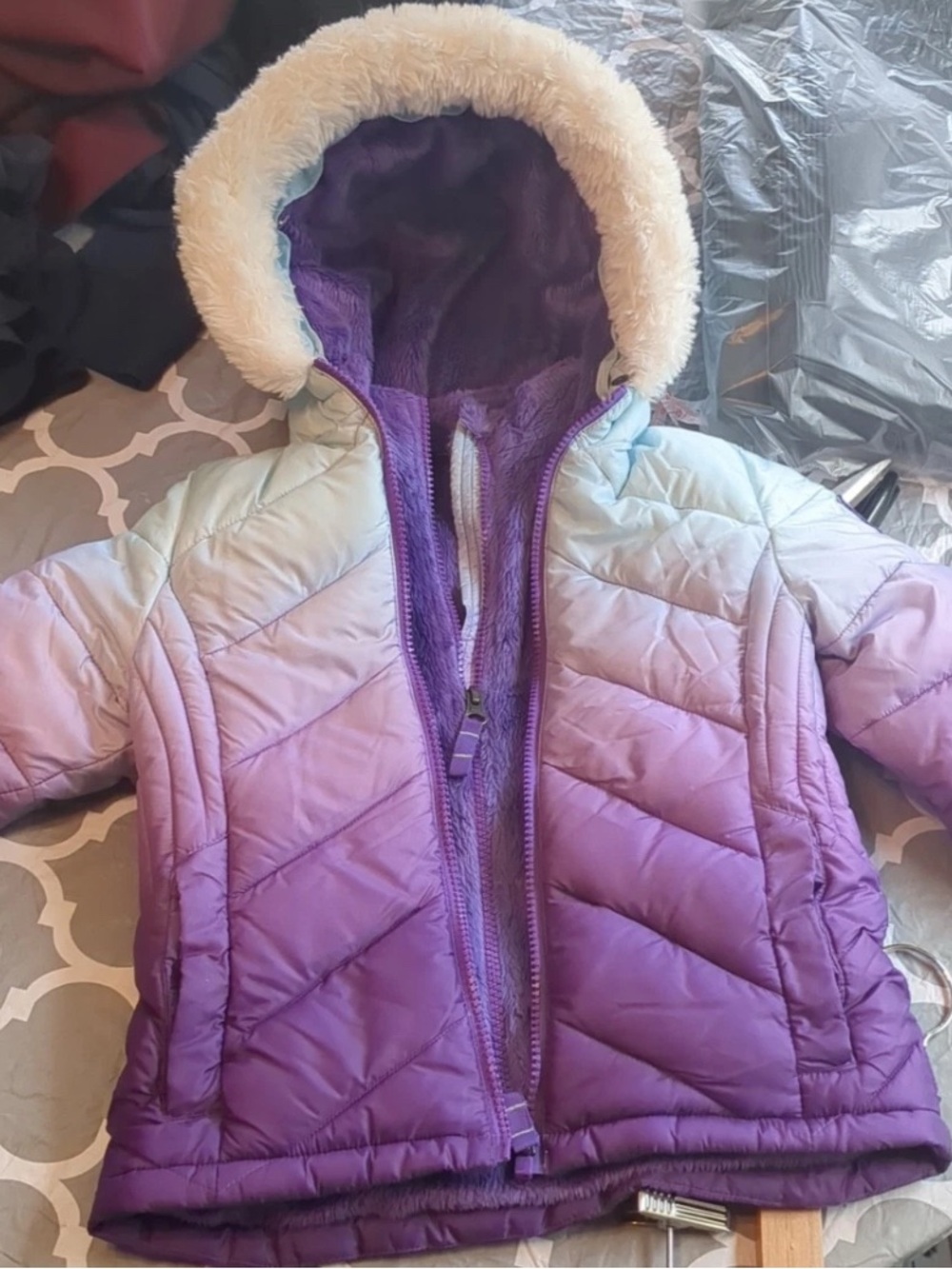 Girls Purple Ombre Puffer Jacket with Faux Fur Hood snozu size 4T